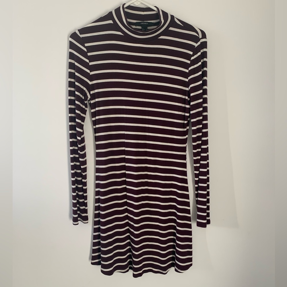 Forever 21 Large Burgundy/White Stripe Long sleeve Mini Dress Crewneck Casual